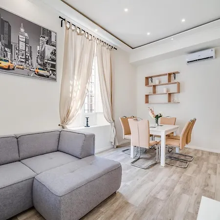 Center Apartment