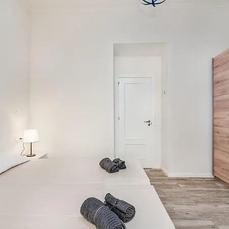 Apartment Center